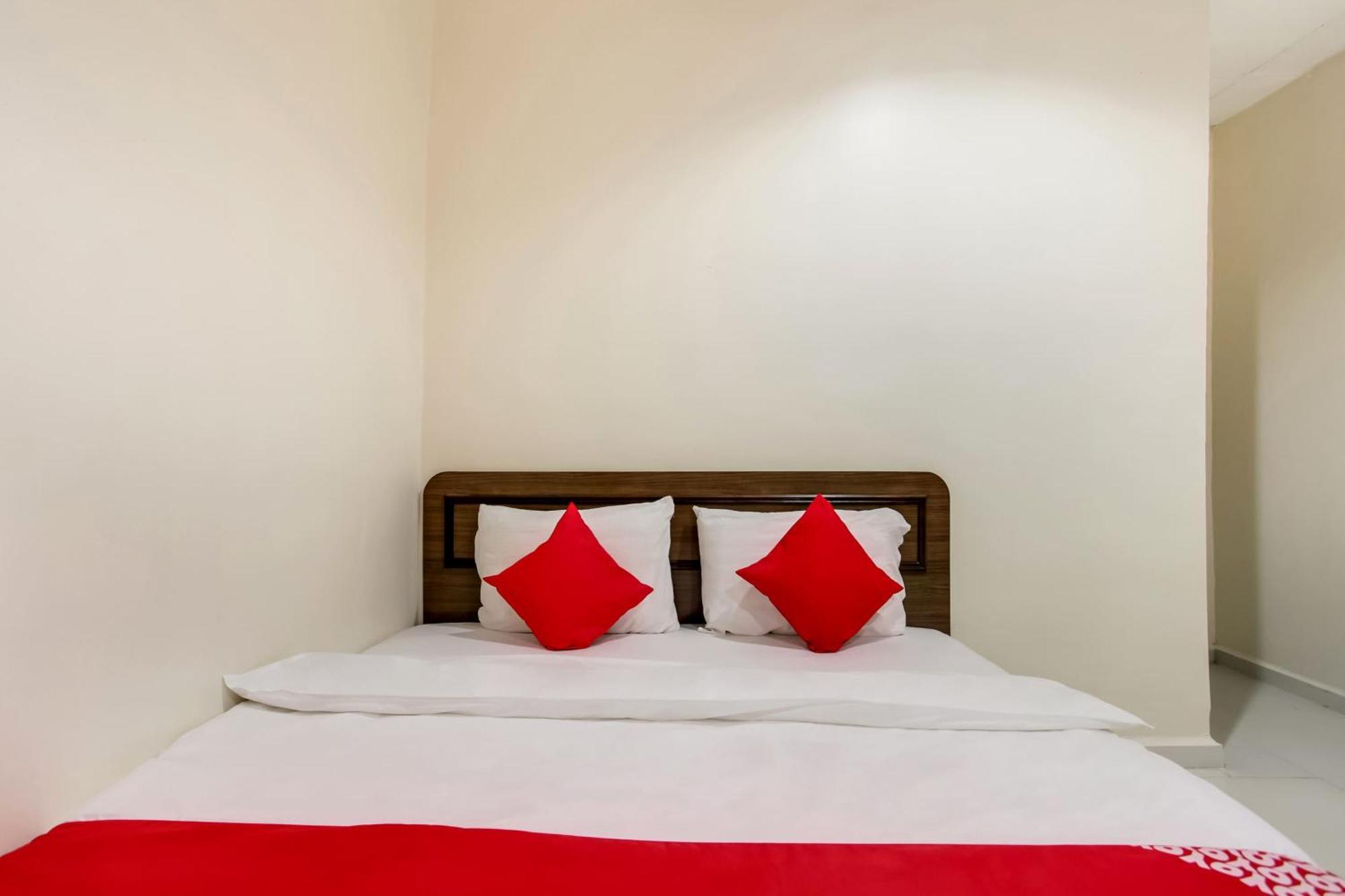 Super Oyo 89427 Kavanas Hotel Taiping Ngoại thất bức ảnh