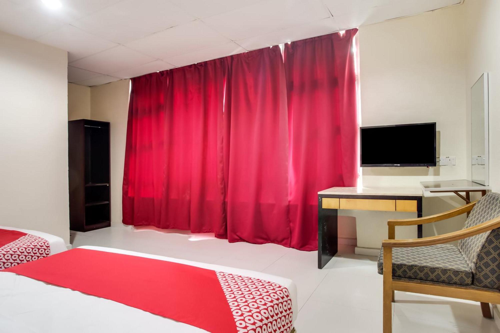 Super Oyo 89427 Kavanas Hotel Taiping Ngoại thất bức ảnh