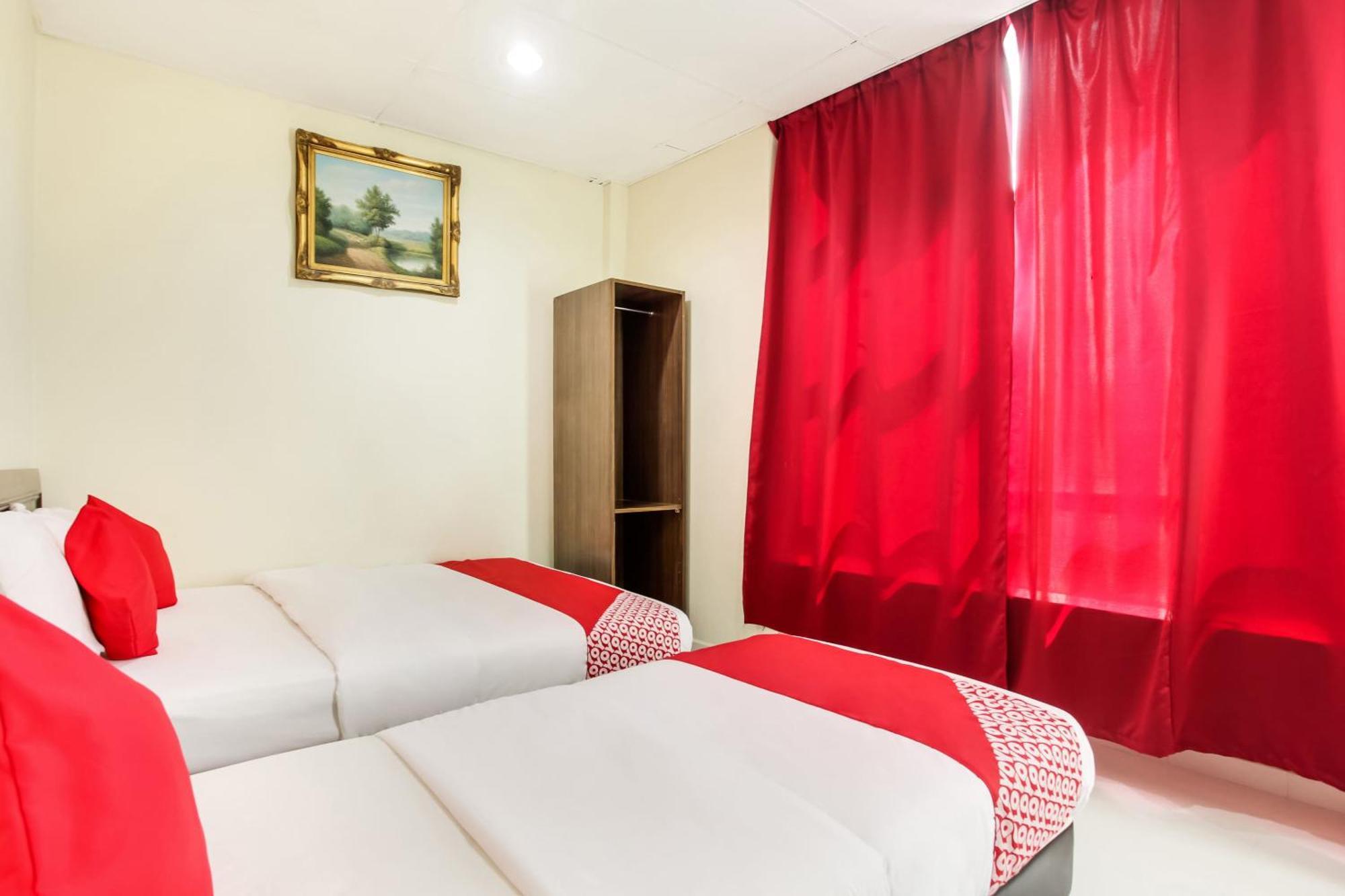 Super Oyo 89427 Kavanas Hotel Taiping Ngoại thất bức ảnh