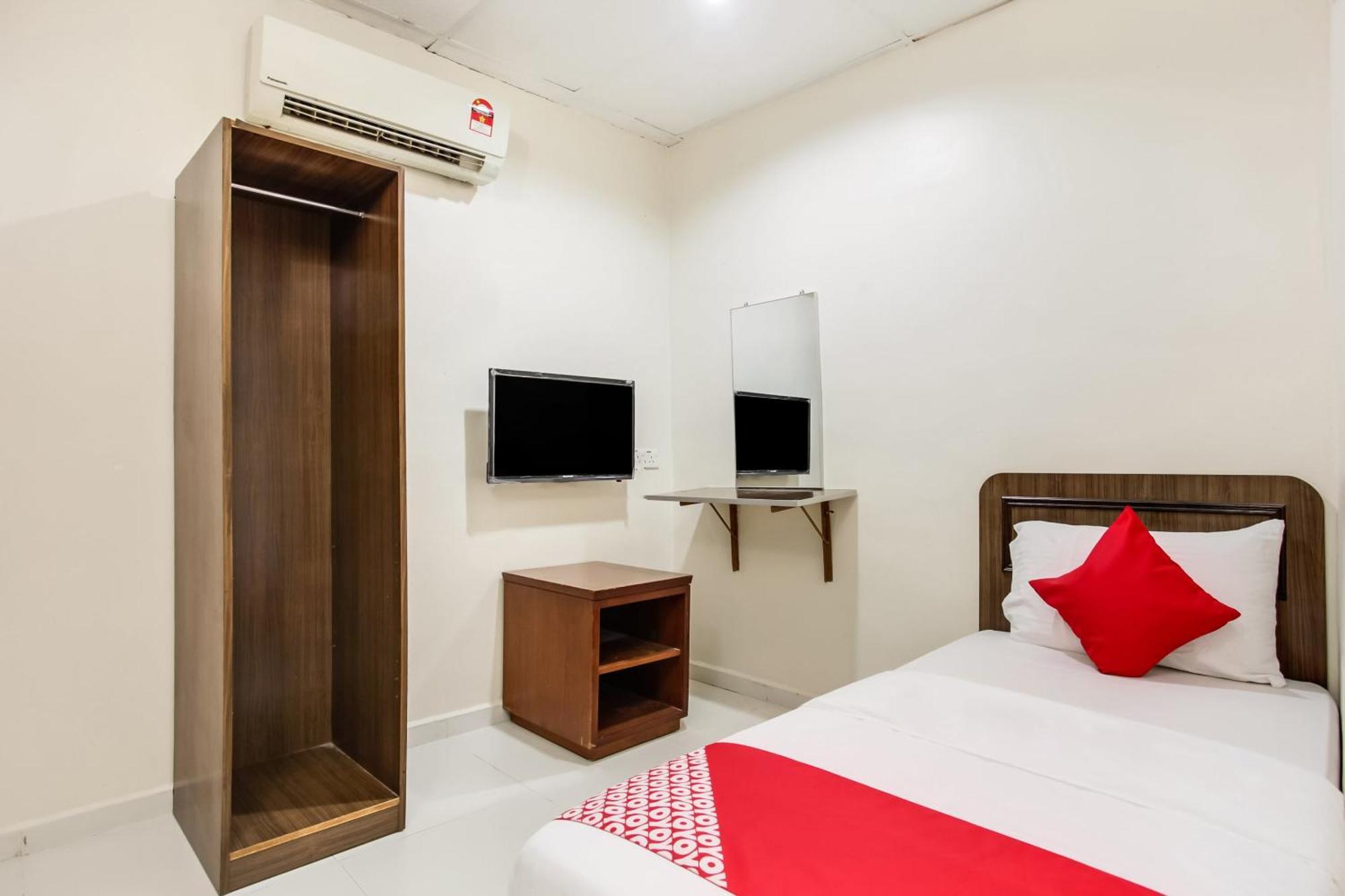 Super Oyo 89427 Kavanas Hotel Taiping Ngoại thất bức ảnh